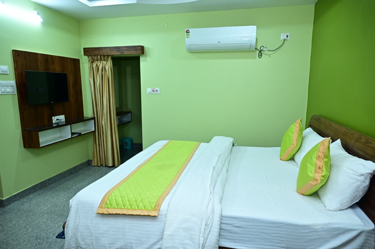 Deluxe Room at KK Grand Hotel